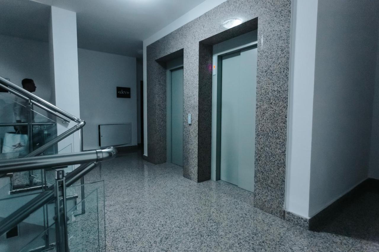 The Heart Of Tirana Apartment Exterior photo