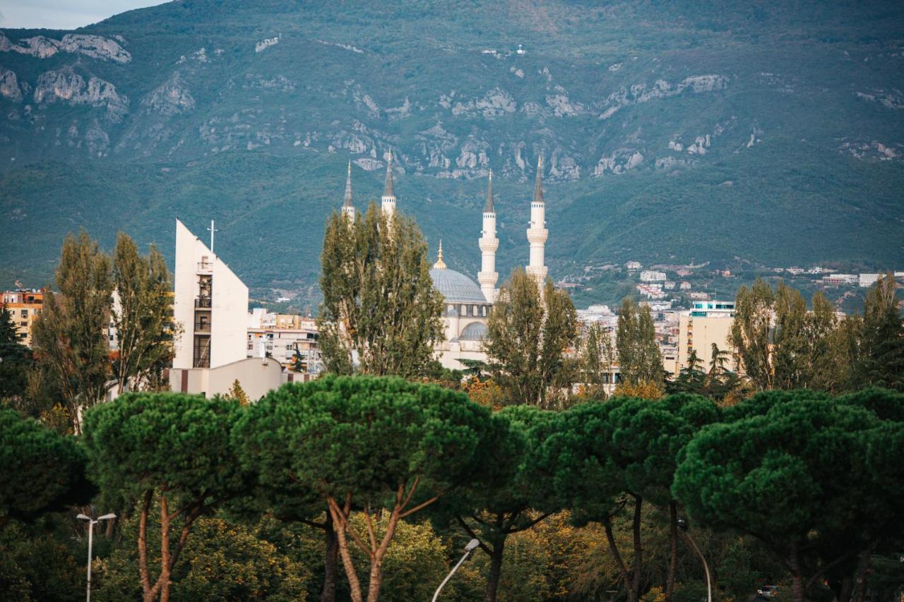 The Heart Of Tirana Apartment Exterior photo